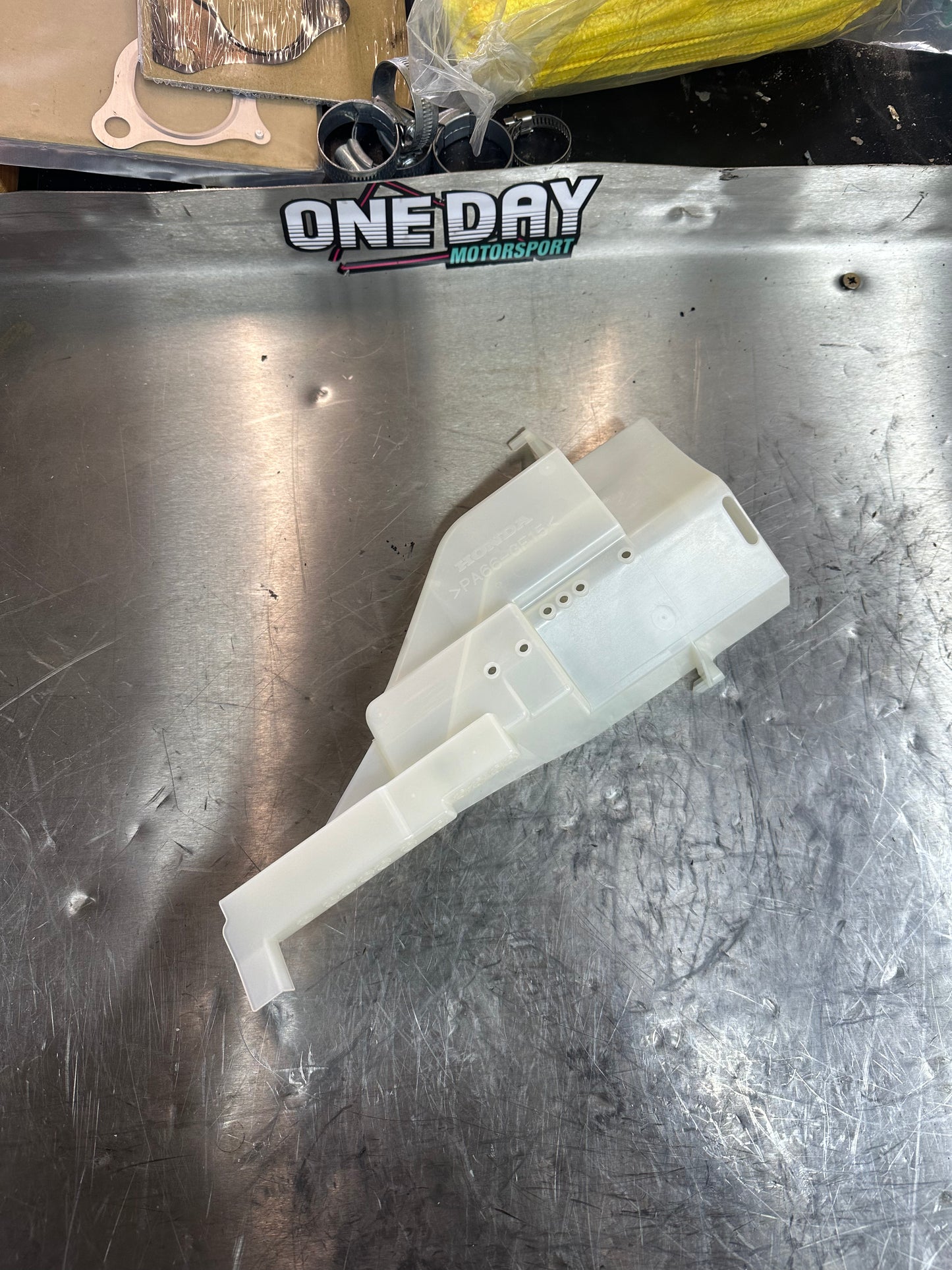 Genuine Honda Plate, Oil Gutter 21211-RAP-000